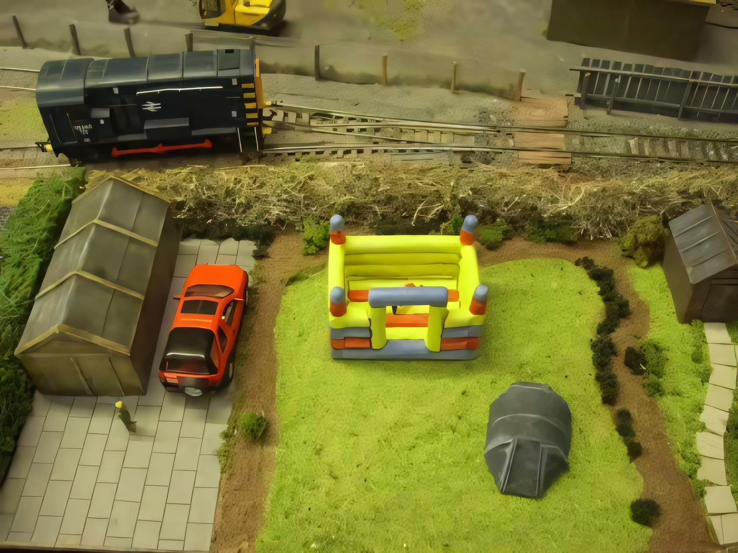 1:76 BOUNCY CASTLE