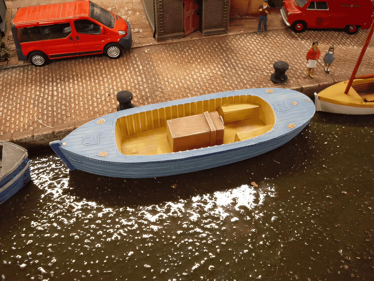 1:76 DIESEL ENGINED COASTAL FISHING BOAT