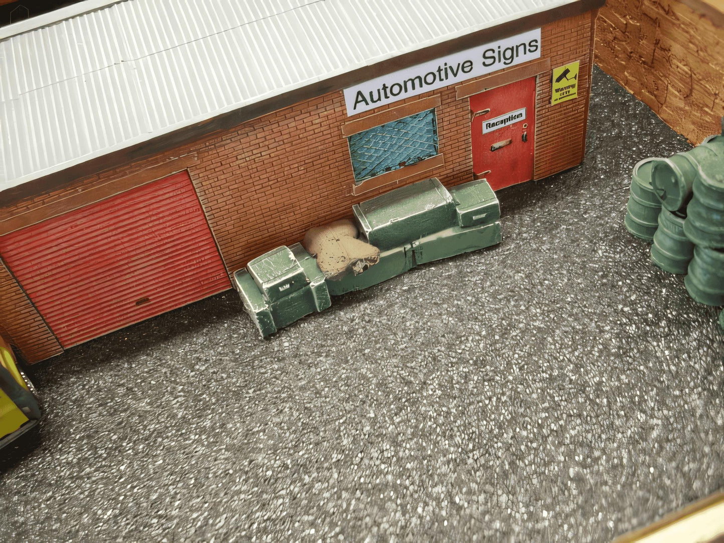 1:72 AMMO BOX STRIP