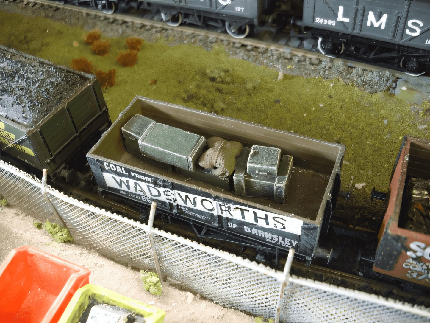 1:72 AMMO BOX STRIP