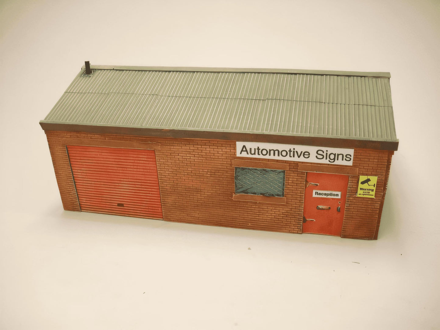 1:76 INDUSTRIAL UNIT
