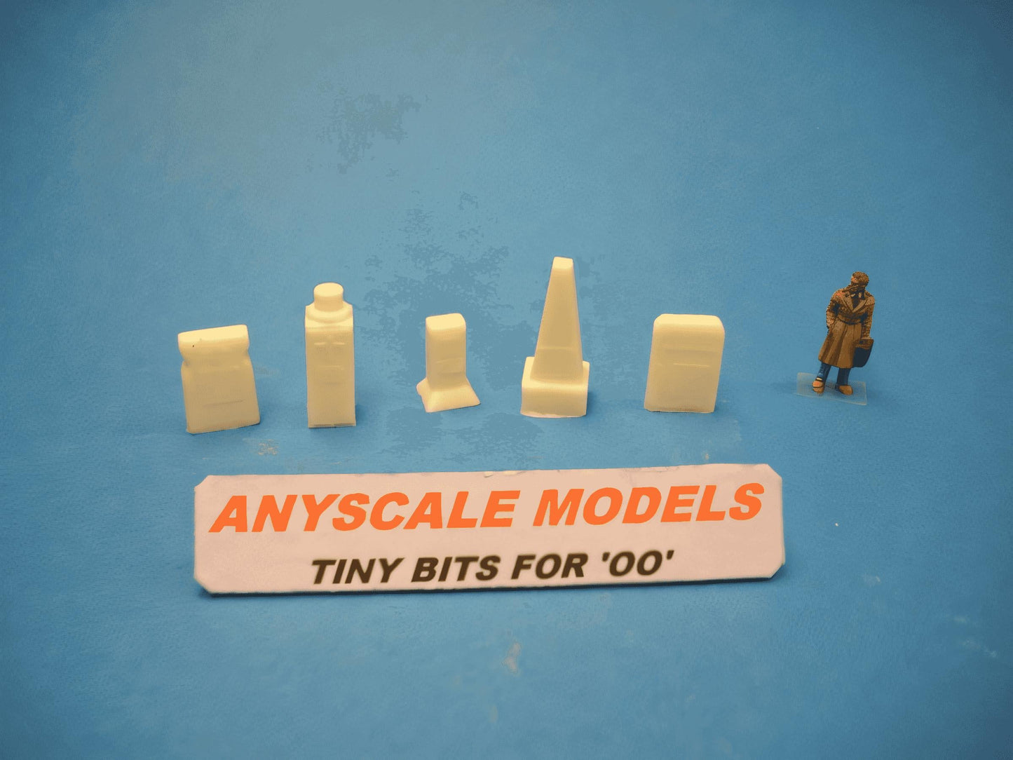1:76 GRAVEYARD HEADSTONES