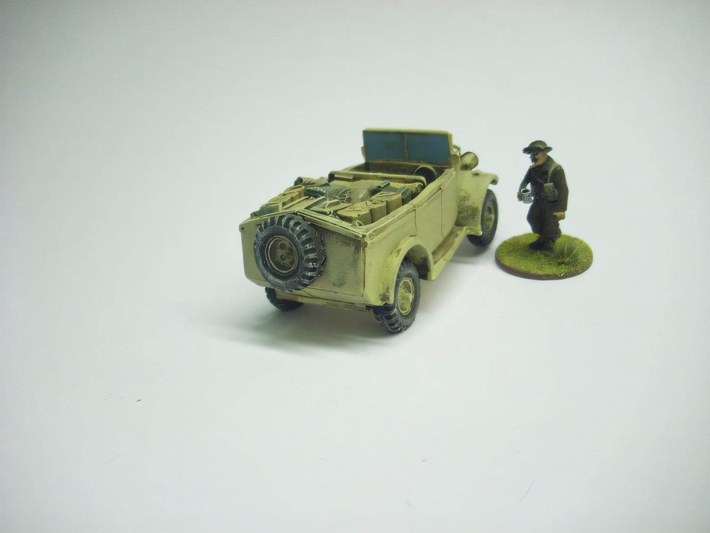 28mm HUMBER HEAVY UTILITY CUT DOWN. DESERT CONVERSION