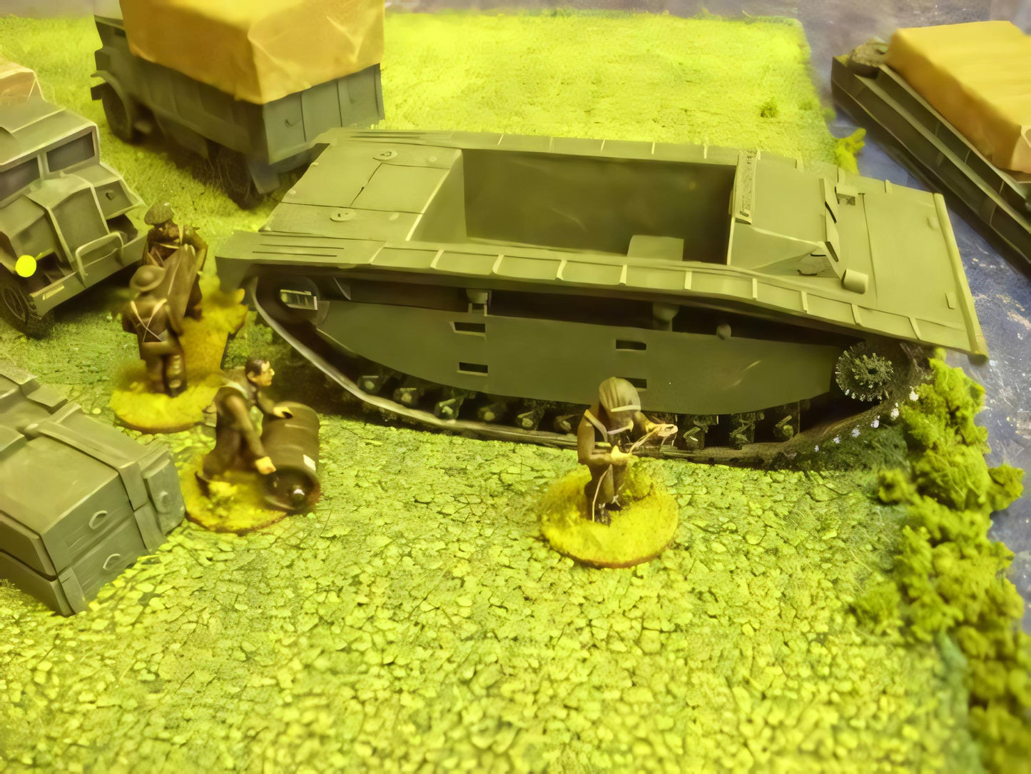 28mm LVT-2 AMTRAC TROOP CARRIER