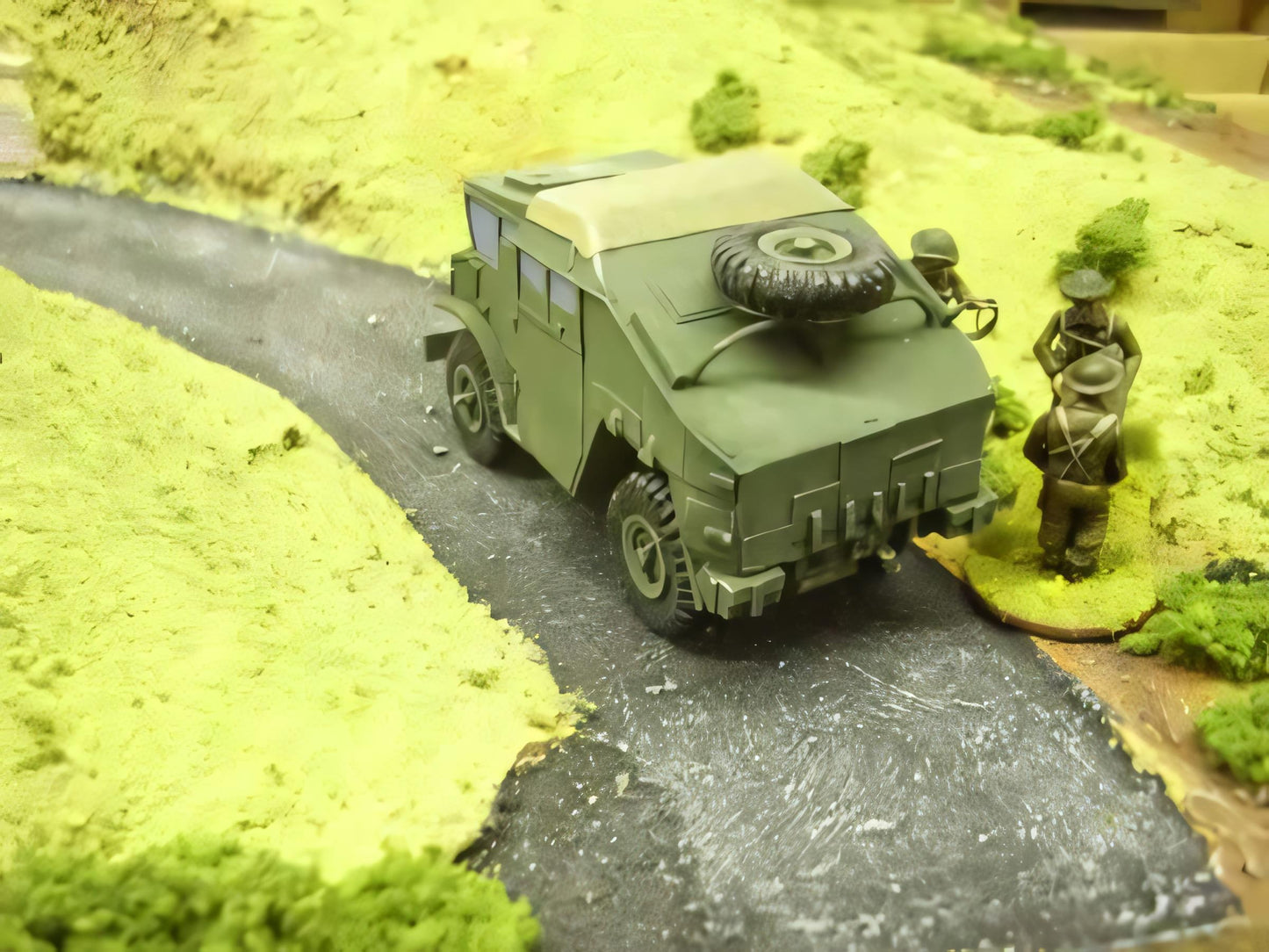 28mm CMP ARTILLERY TRACTOR