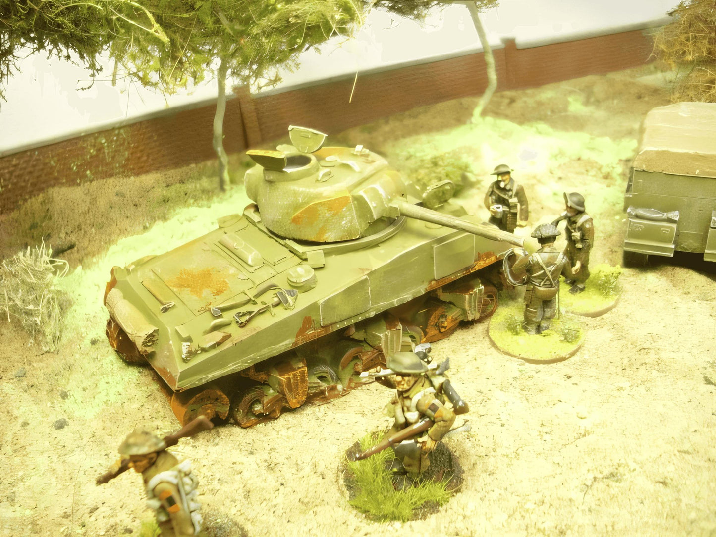 28mm SHERMAN M4A4 BATTLE WRECK