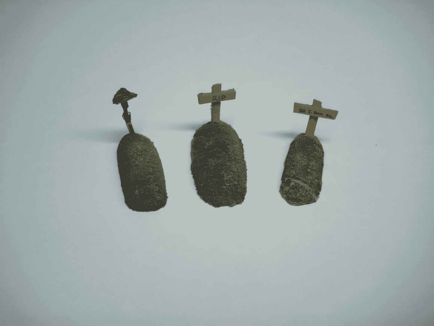 28mm TEMPORARY GRAVE MOUNDS x 6