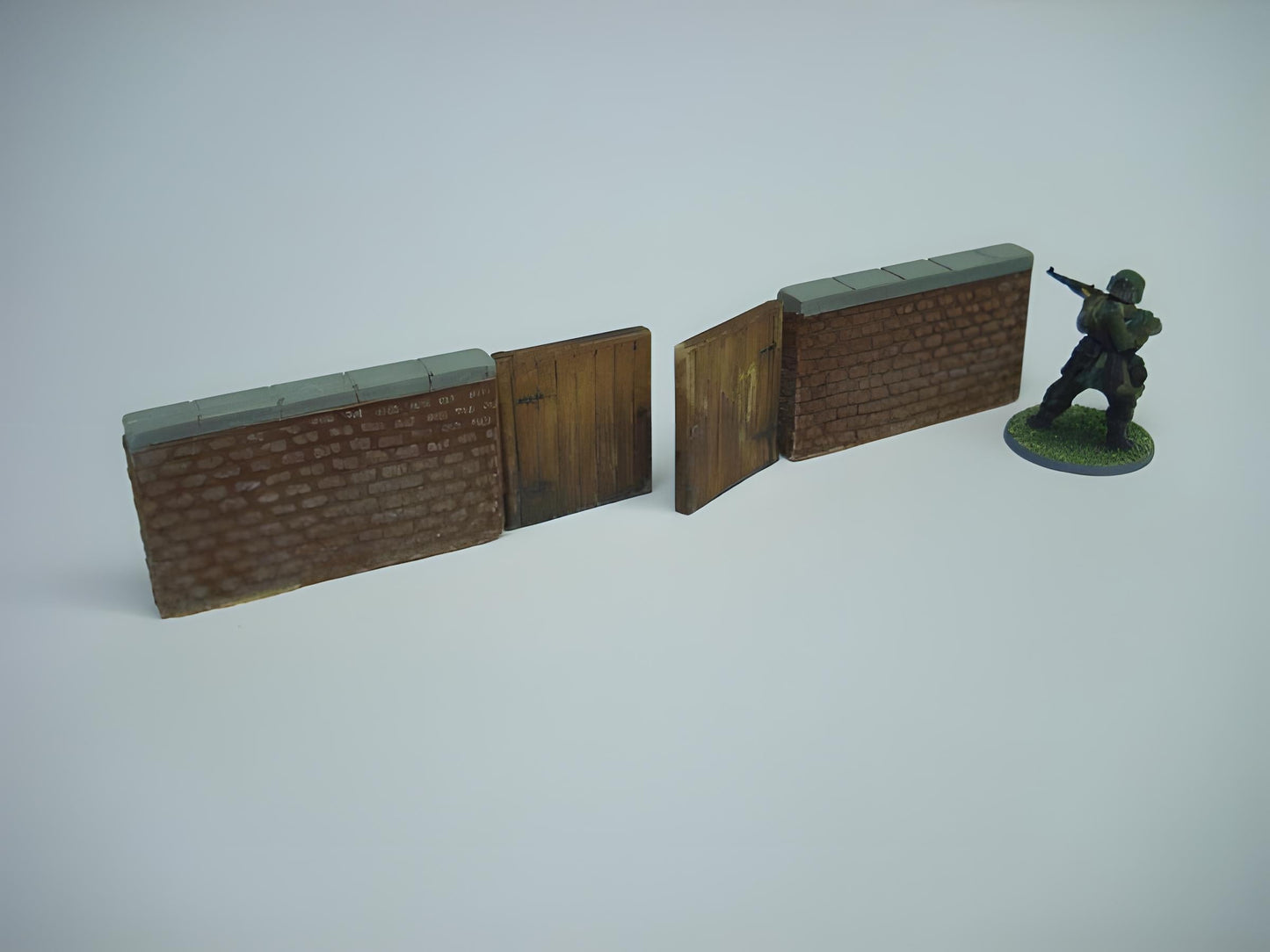 28mm BRICK WALL WITH GATES
