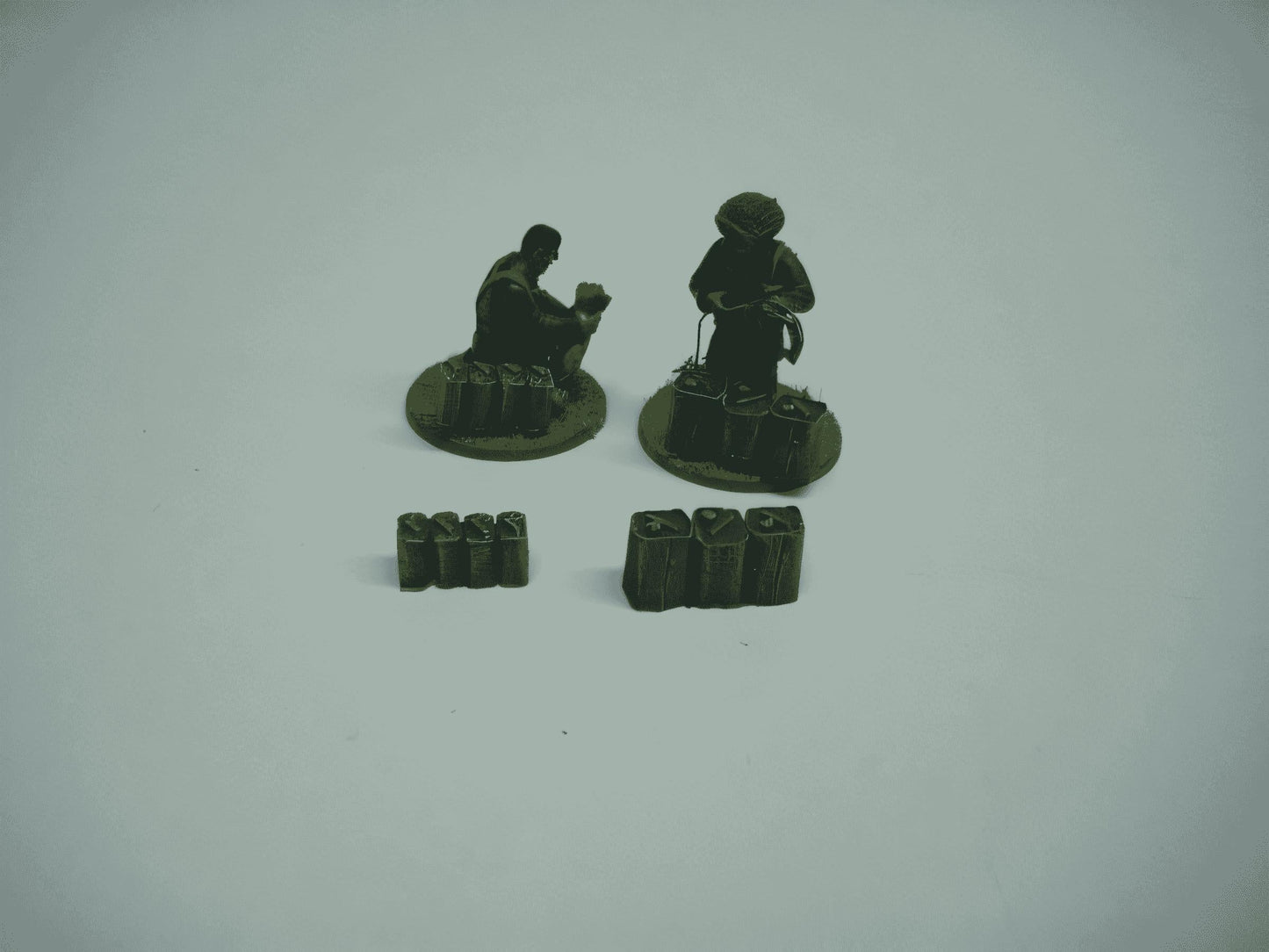 28mm WW2 BRITISH FUEL CANS (8 pieces)