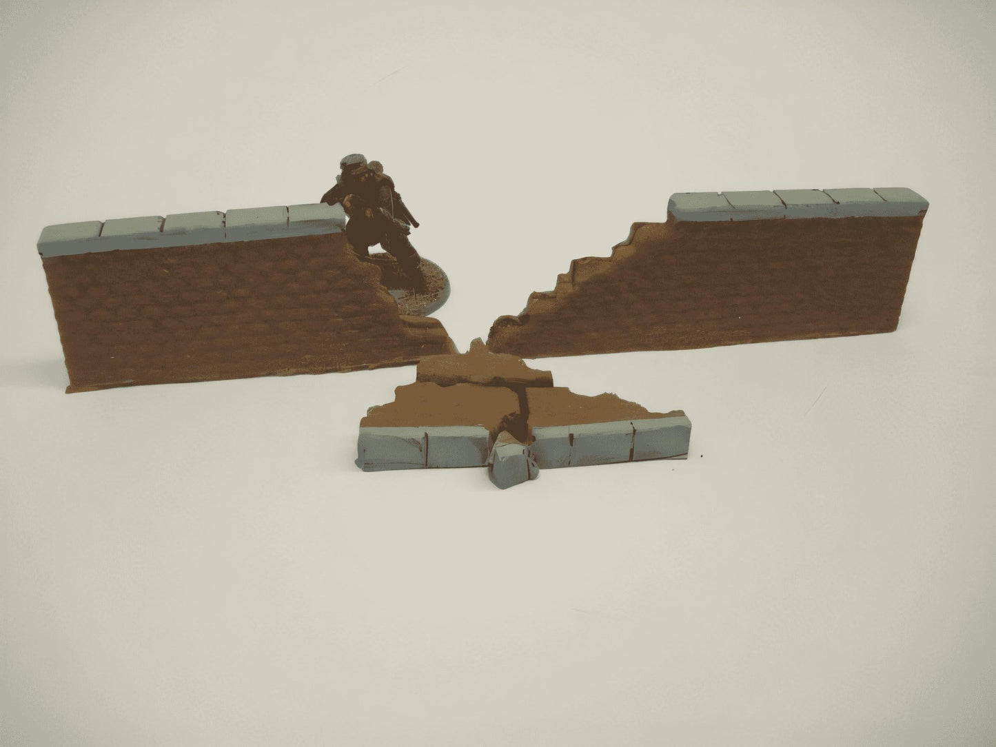 28mm BRICK WALL WITH BREACH
