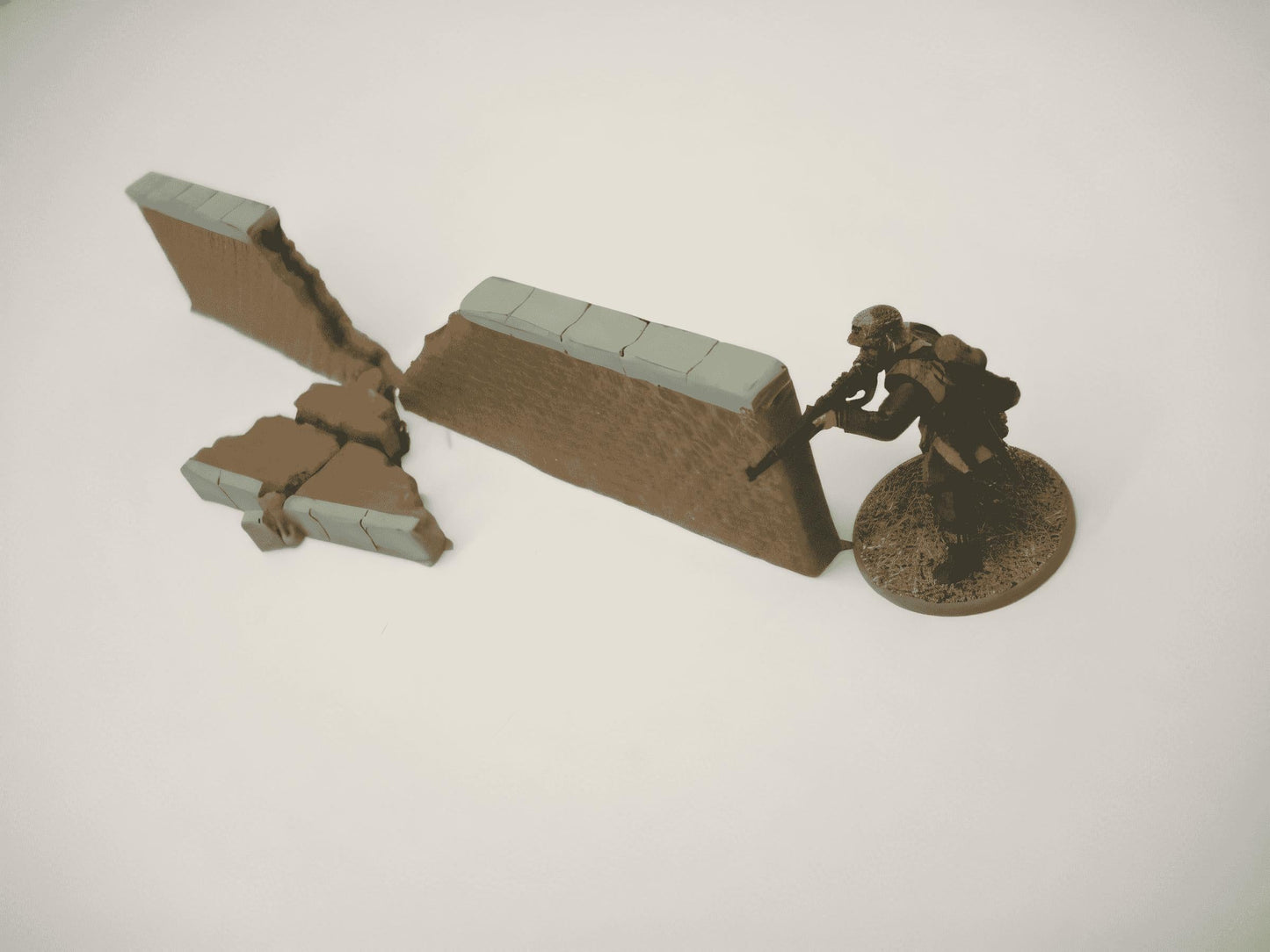 28mm BRICK WALL WITH BREACH