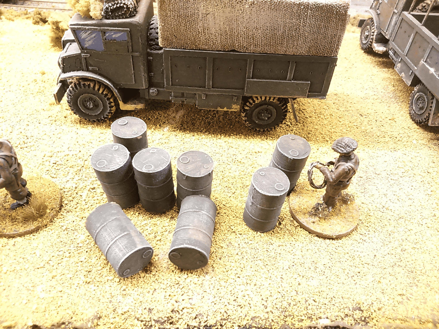 28mm 1:48 scale 44GAL OIL DRUMS x 8