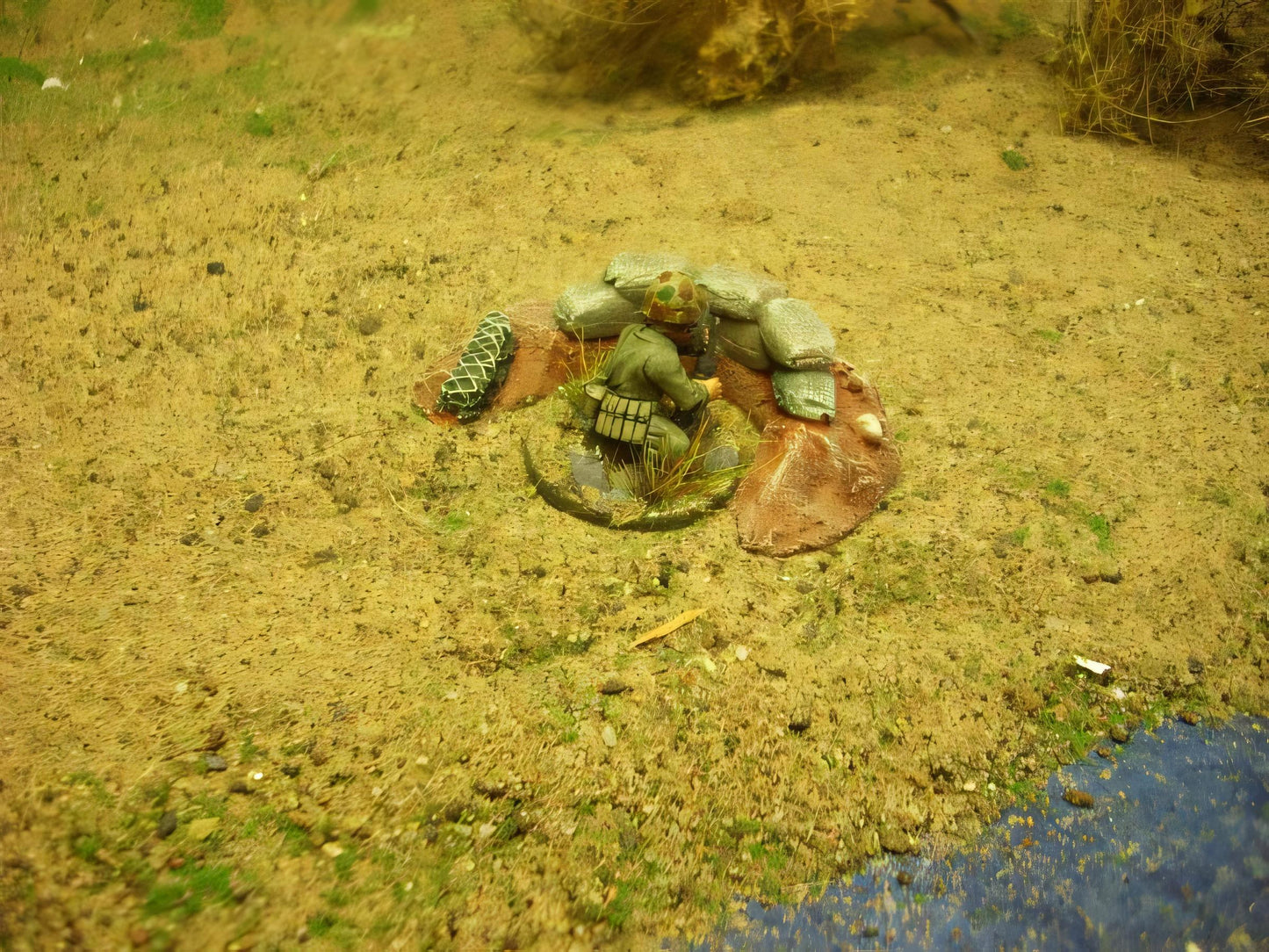 28mm FOX HOLE/RIFLE PIT with 7 SANDBAGS
