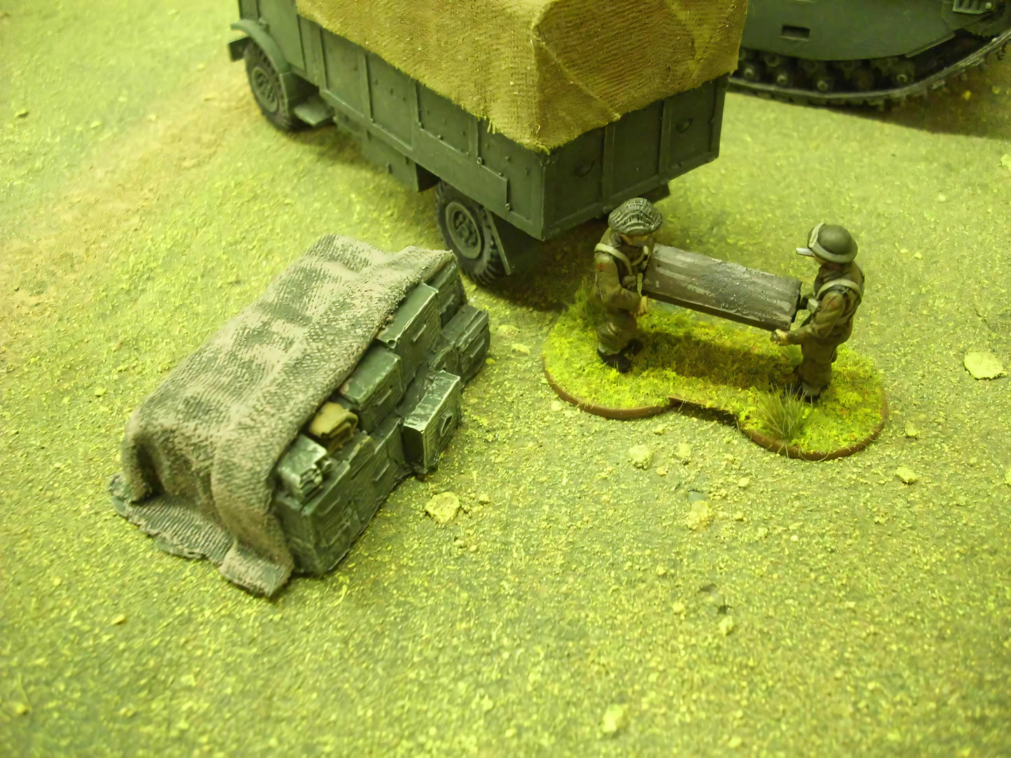 28mmSTACKED/COVERED AMMO BOXES