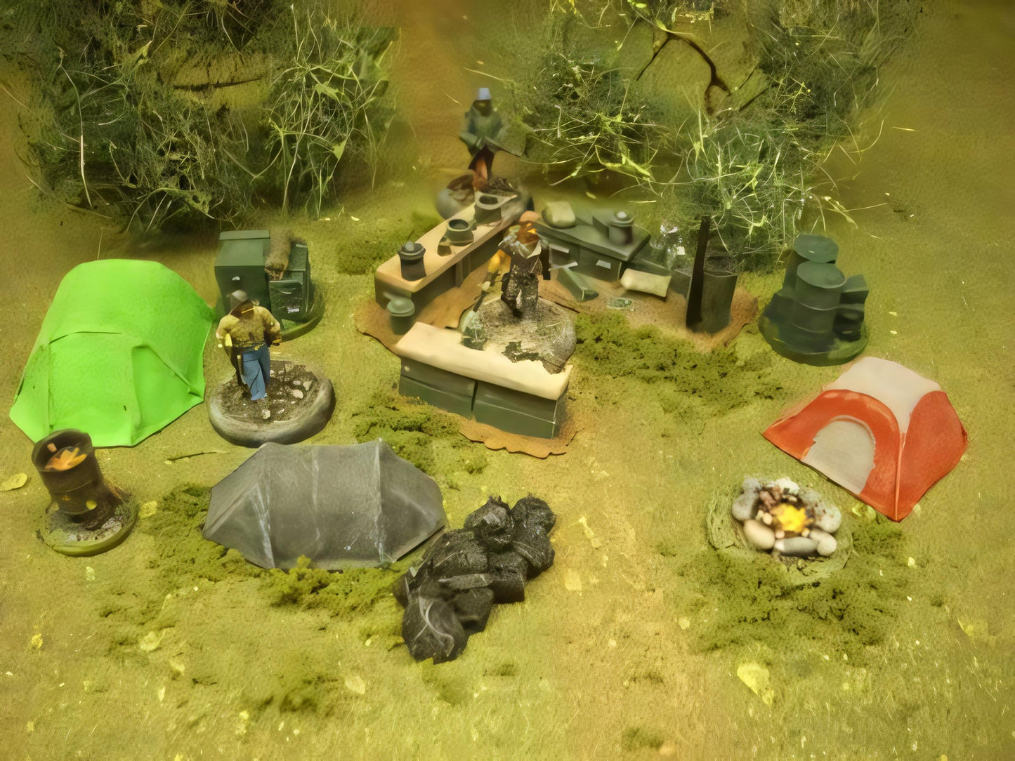 28mm MODERN CAMP SCENE