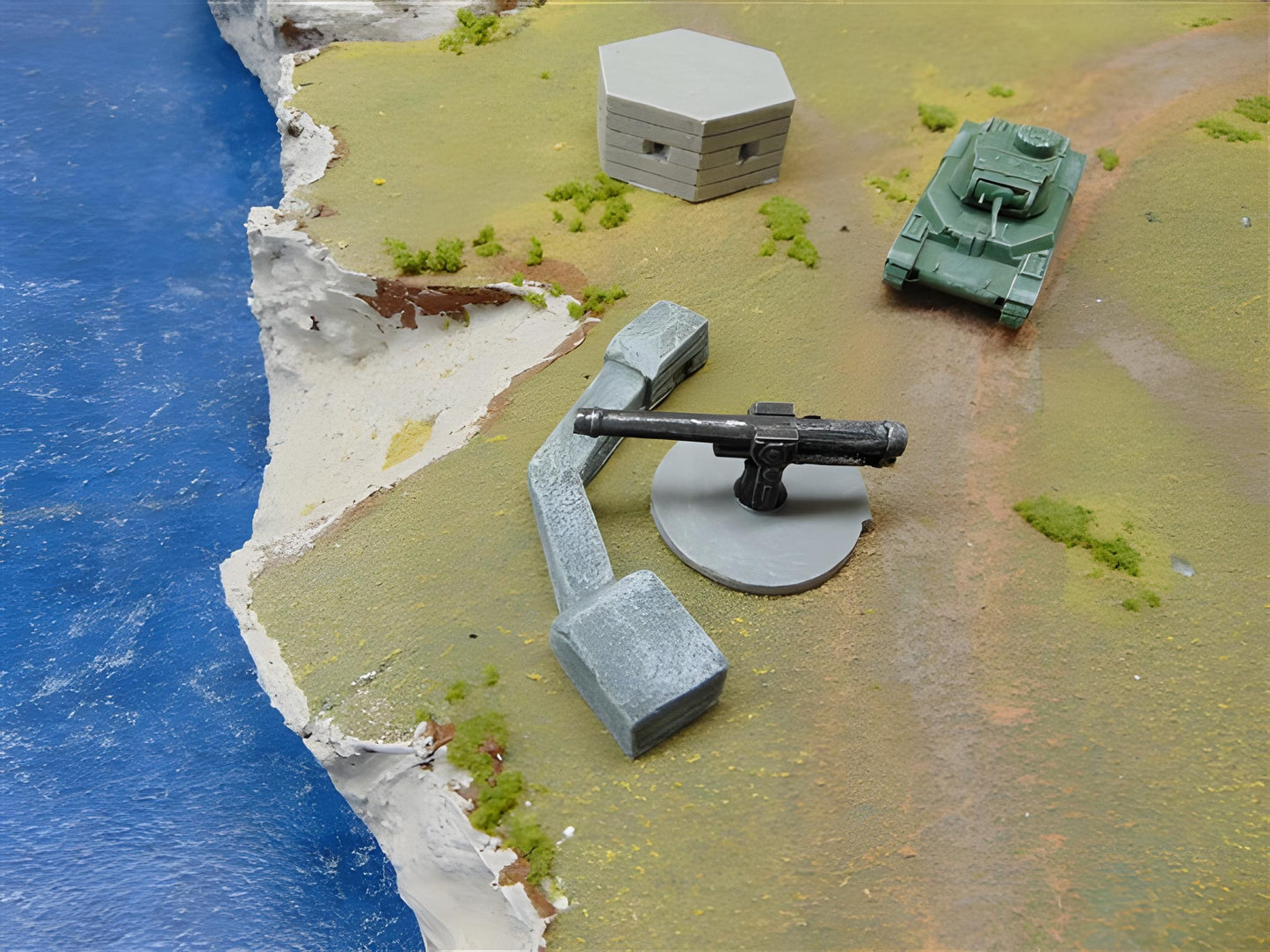 1:100 scale  4" to 6" DECK OR COASTAL GUN X 2