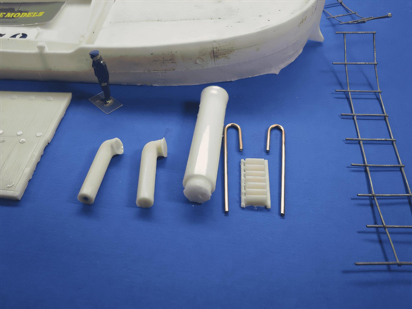 1:76 CLYDE PUFFER WATERLINE MODEL