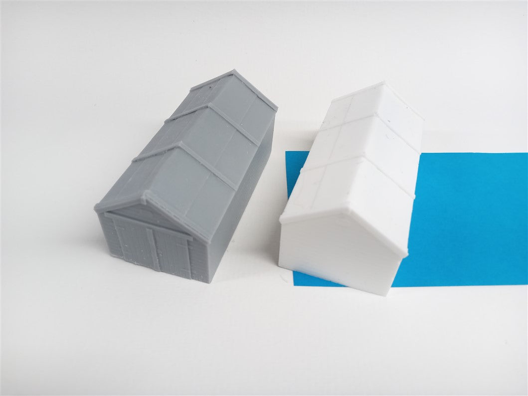 1:76 TIMBER GARAGE OR WORKSHOP PACK OF 2