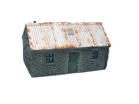 1:76  HIGHLAND STONE COTTAGE WITH TIN ROOF