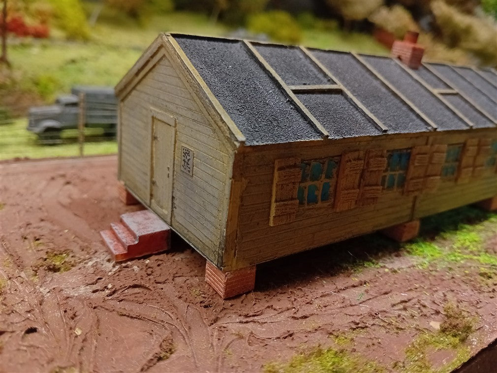 1:72 P.O.W. CAMP WOODEN  BUILDING