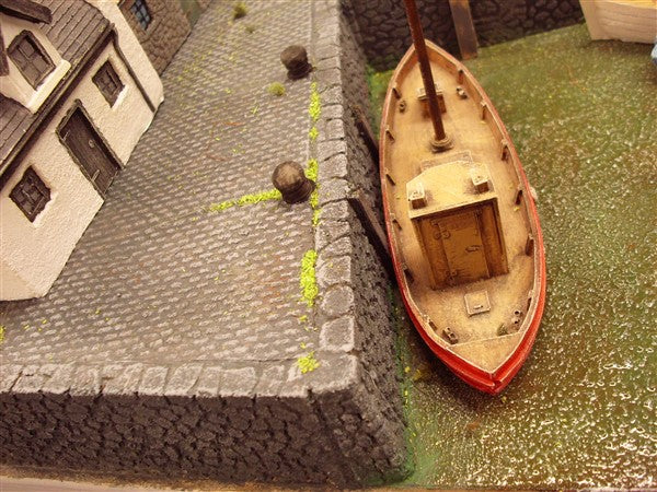 1:76  CANAL TOW PATH