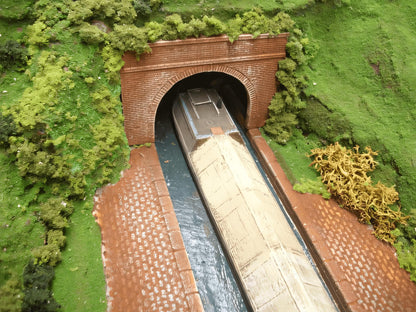 1:76  CANAL TUNNEL MOUTH