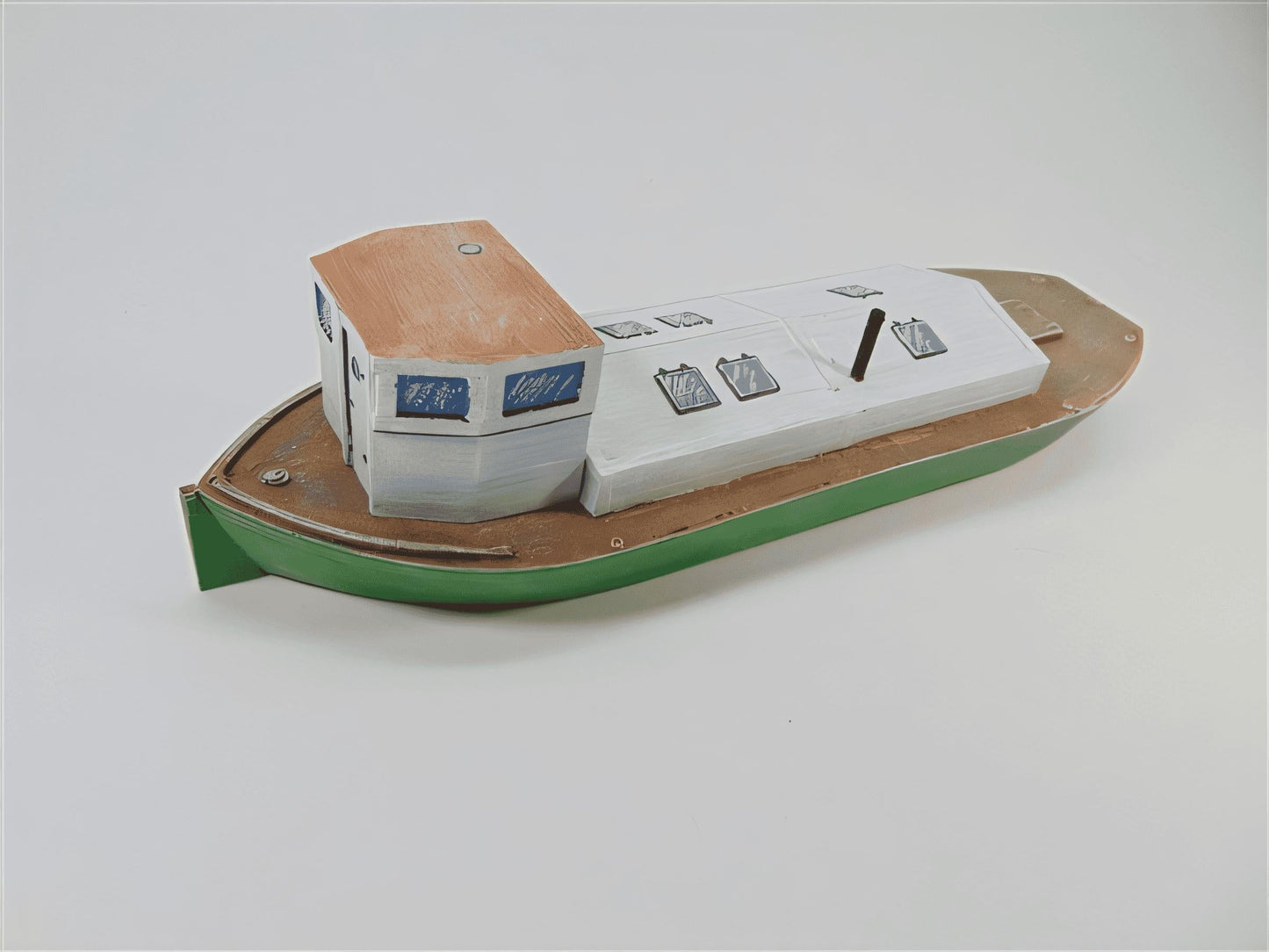 1:76  CONVERTED BARGE HOUSEBOAT
