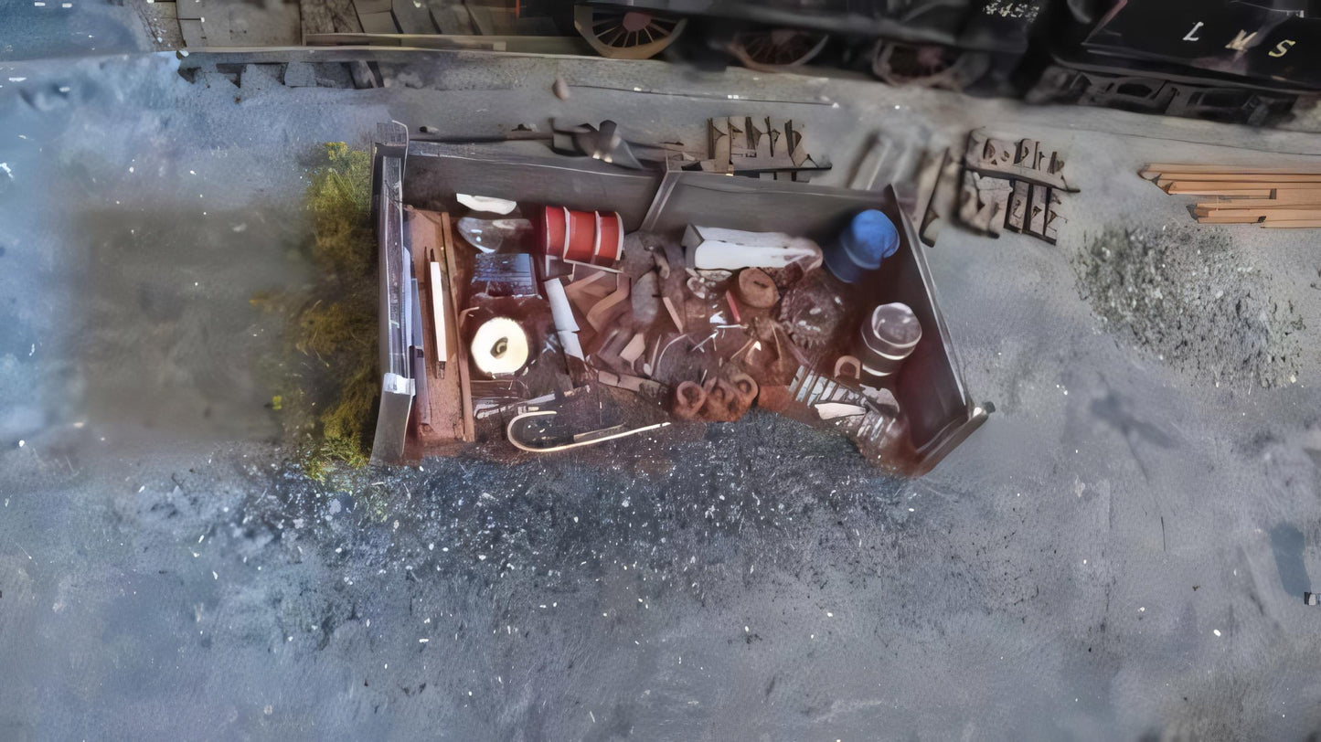 1:76 SMALL SCRAP COMPOUND