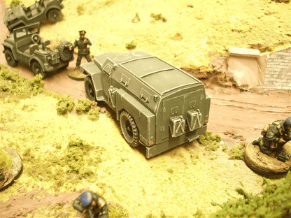 28mm  HUMBER PIG ARMOURED TRUCK (cold war)